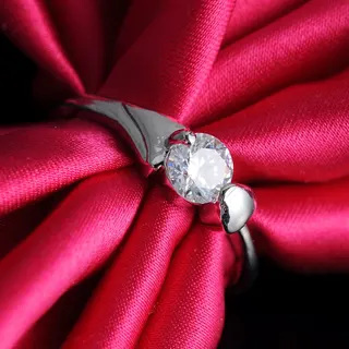 Gold Plated Copper Heart Zircon Bow Ring for Women