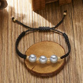 Adjustable Braided Bracelet with 3 Light Blue Faux Pearls, Handwoven Cord Pearl Wristband for Women, Minimalist Vintage Jewelry 14-26cm