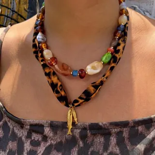 Boho Leopard Scarf Beaded Necklace Set - Double Layer Imitation Pearl & Colorful Acrylic Beads with Gold-Plated Stainless Steel Fish Charm, 18K Gold Tarnish-Free, 2-Piece Layered Choker