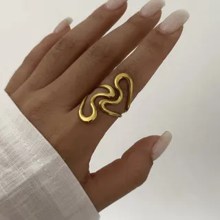 Vintage Floral Openwork Pearl Ring for Women, Gold-Plated Stainless Steel Wide Band, Hypoallergenic Fashion Statement Jewelry Gift
