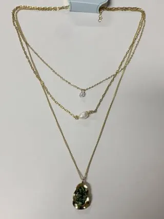 Layered Necklace 18K Gold Plated Alloy, Green Stone Pendant with Pearl & Zircon, 3-Strand French Vintage Choker for Women