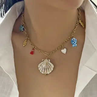 Ocean Shell Necklace for Women, Stainless Steel 18K Gold Plated Green Enamel Scallop Pendant with Bee & Pearl Charms, Hypoallergenic Adjustable 40+5cm Boho Summer Jewelry