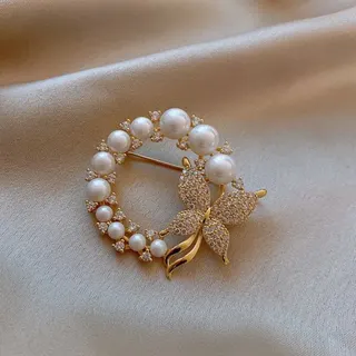 Butterfly Pearl Brooch, Rhinestone & Imitation Pearl Gold-Tone Pin, French Vintage Lapel Brooch for Women, Suit Blazer Accessory, Gift for Mom