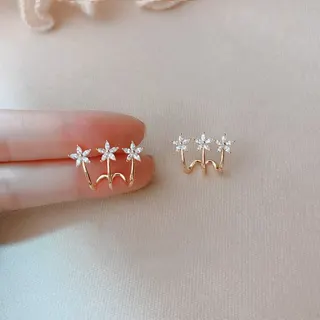 French Chic Flower Stud Earrings - Rose Gold Alloy with Micro-Pavé Cubic Zirconia, Sweet Three-Blossom Cluster Hoop Earrings for Women, 2.5x1.5cm, Sold by Pair