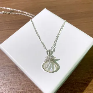 Ocean Shell Starfish Pendant Necklace, Stainless Steel Iridescent Shell with Zircon Starfish, Adjustable 40+5cm Clavicle Chain for Women, Vacation Jewelry Gift