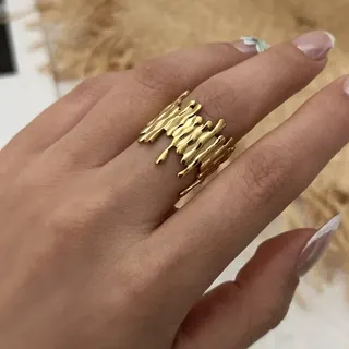 Vintage Gold Leaf Texture Stacking Rings 5-Piece Set, Stainless Steel Hypoallergenic 18K Gold Plated, French Chic Multi-Finger Bands