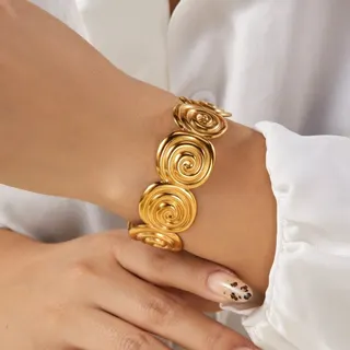 Ocean Series Stainless Steel Bangle for Women, 18K Gold Plated Spiral Twist Cuff Bracelet, Hypoallergenic Tarnish-Free Polished Gold Jewelry