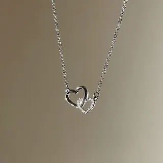 Double Heart Diamond-Encrusted Pendant Necklace, Silver Alloy Cubic Zirconia Clavicle Chain, Adjustable 40+5cm, French Chic Gift for Her