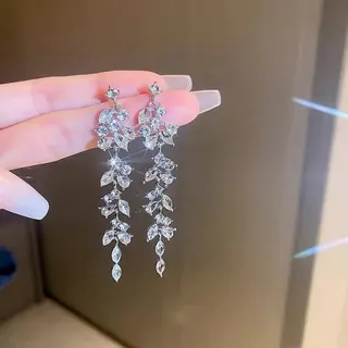 Luxury Rhinestone Geometric Tassel Earrings - Alloy Crystal Long Dangle Drop Earrings for Women, Wedding Party Daily, 1 Pair