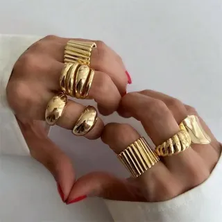 8pcs Geometric Stripe & Round Ball Ring Set, 18K Gold Plated Alloy, Wide Hammered Open Band, Vintage Statement Stackable Rings for Women