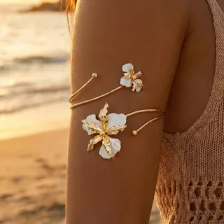 Vintage Floral Open Cuff Bracelet, 18K Gold Plated Alloy with Pink Enamel Petals, Boho Beach Statement Arm Cuff, Adjustable 9.5cm