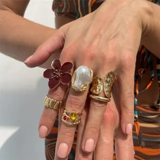 6-Piece Boho Ring Set - Liquid Lava Hammered Gold Rings with Flower & Faux Pearl, Yellow 18K Gold Plated Alloy, Open Adjustable Stackable Rings for Women, Summer Beach Jewelry Gift
