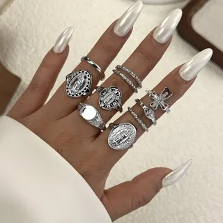 Vintage Royal Portrait Ring Set 10 Pcs - Gold Alloy Rhinestone & Pearl Stacking Rings, French Retro Engraved Oval & Cross Design, Fashion Jewelry for Women