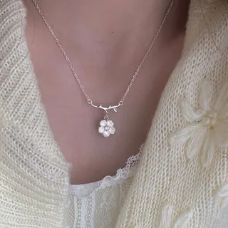 Pink Zircon Cherry Blossom Necklace, White Gold Alloy Pearl Petal Pendant, Sweet French Forest Style Adjustable Clavicle Chain for Women