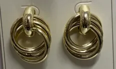 Geometric Triple Hoop Earrings for Women, 18K Gold Plated Alloy Interlocking Circle Earrings, Hypoallergenic Lightweight Statement Earrings for Daily & Party