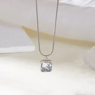 Square Zircon Necklace for Women, 18K Gold Plated Stainless Steel Pendant Chain, Minimalist Hypoallergenic Lock Chain Jewelry Gift