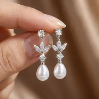 Luxury French Style Zircon Pearl Drop Earrings 18K Gold Plated Brass Micro-Pavé Teardrop Pearl Dangle Earrings for Women