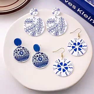 Blue and White Porcelain Acrylic Earrings Women Vintage Chinese Style Round Drop Earrings Lightweight Gold Hook Studs 3.5cm Pair