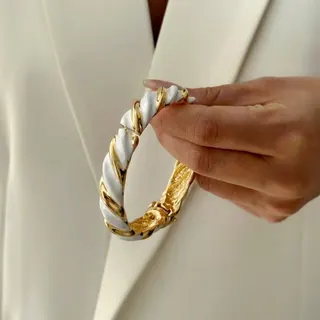 Gold-Rimmed Irregular Cuff Bracelet White Enamel Alloy Open Bangle Artistic Statement Jewelry for Women