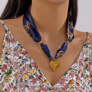 French Vintage Silk Scarf Necklace for Women, Stainless Steel 18K Gold Heart Pendant, Navy Printed Ribbon Choker, Adjustable 50+5cm