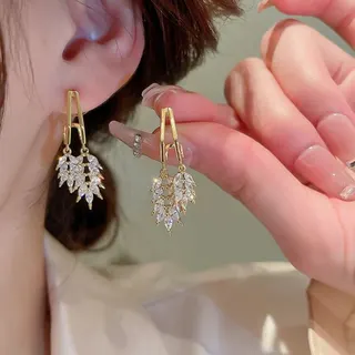 S925 Silver Post Leaf Earrings - Luxury French Dangle Drop Earrings with Rhinestone Zircon, 18K Gold Plated Alloy, Hypoallergenic Long Statement Earrings for Women (Approx 3x5cm, 1 Pair)