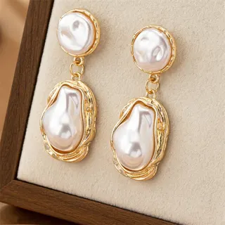 Vintage Baroque Pearl Drop Earrings - Gold Plated Alloy Irregular Pearl Dangle Earrings for Women, French Retro Luxury Statement Earrings