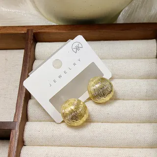 Gold Round Stud Earrings for Women - Textured Hammered Alloy Hoop Studs, 1.8cm Vintage Minimalist Ear Jewelry (Pair)