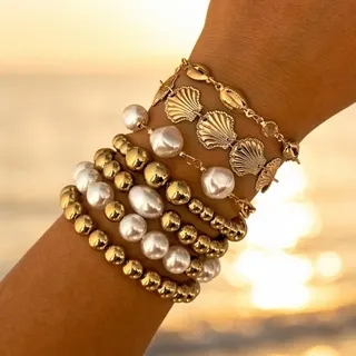 7-Piece Shell & Pearl Bracelet Set, 18K Gold Plated Alloy with Imitation Pearls, Multi-Strand Stacking Beach Boho Jewelry for Women