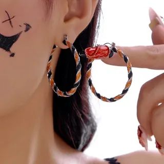 Halloween Black Orange Twisted Hoop Earrings - Gothic Punk Y2K Pumpkin Color-Block Alloy Large Hoops, 4x4cm, Pair