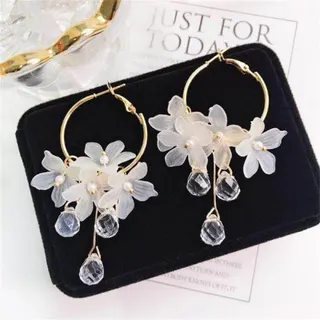French Vintage Flower Tassel Hoop Earrings, 18K Gold Plated Alloy with Pearl & Crystal Drop, White Floral Dangle Earrings for Wedding Party