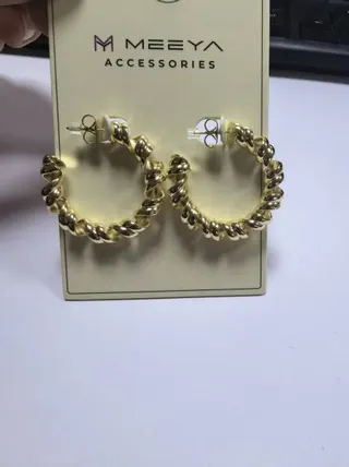 Gold Twisted Rope Hoop Earrings - 18K Gold Plated Alloy, Classic Round Twisted Hoops, Hypoallergenic Fashion Jewelry for Women